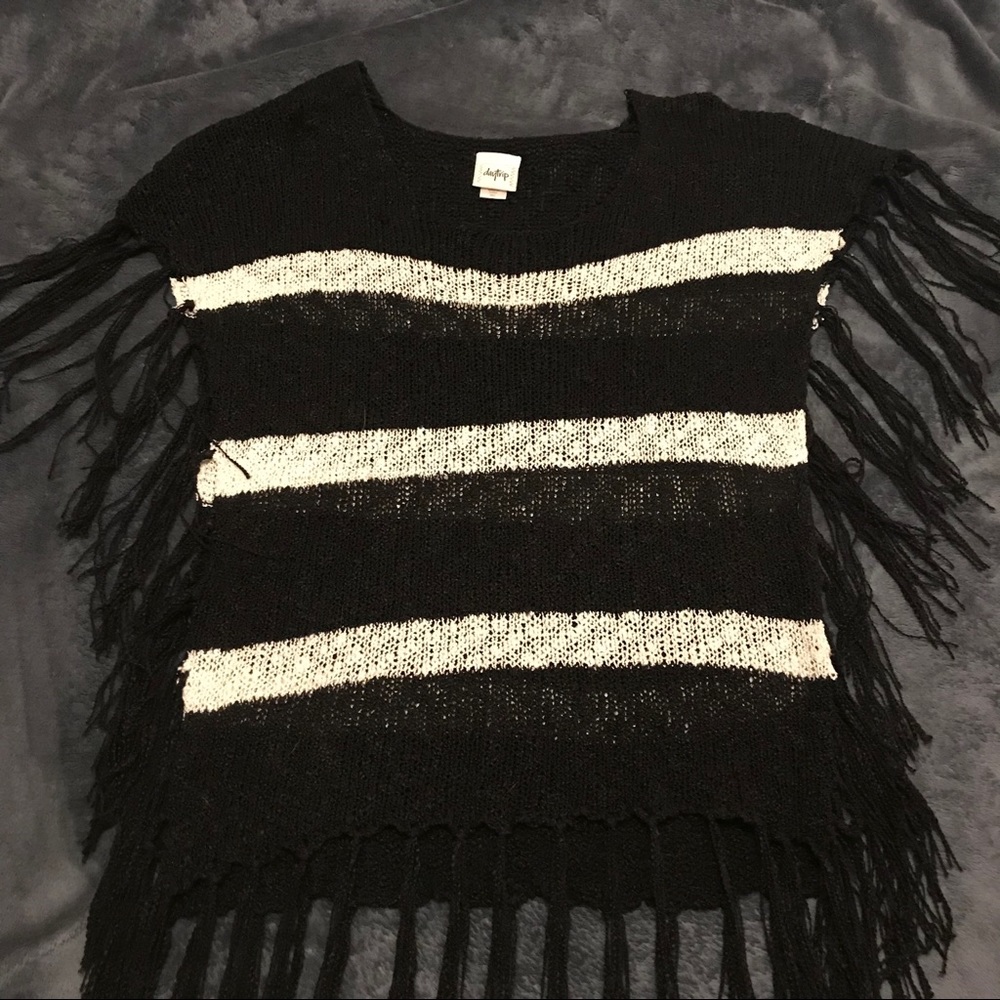 Daytrip Sweater Poncho